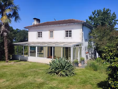 maison saint-étienne-d'orthe m² t-5 à vendre  299 999 €