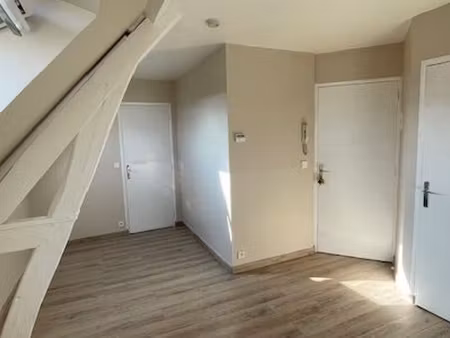 location appartement  27.13 m² t-2 à chevincourt  500 €