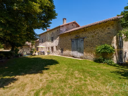 maison 6 pièces - 208 m²