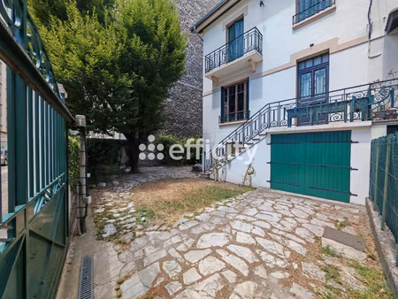 maison 6 pièces - 145 m²