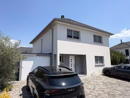 maison 7 pièces - 201 m²