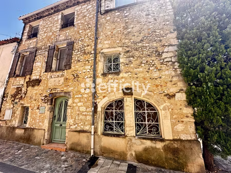 maison 3 pièces - 75 m²