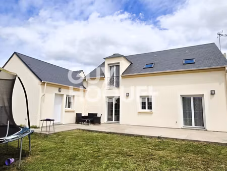 maison à vendre de 8 pièces / 5 chambres - 195 m²