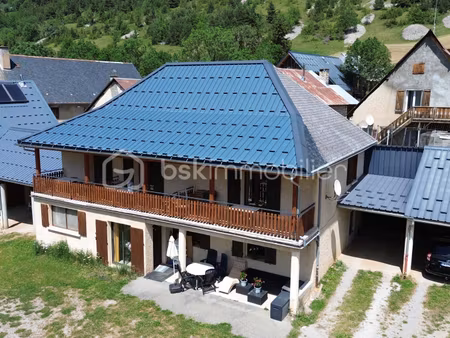 immeuble de 152 21 m² à devoluy