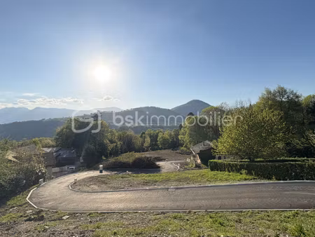 terrain de 1 209 m² à saint-martin-d'uriage