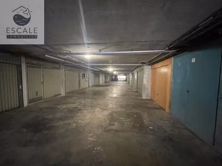 vente grang garage aux quilles a sete