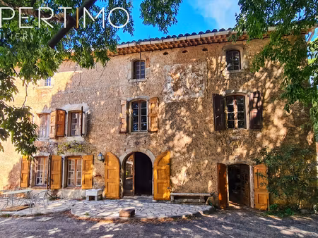 maison en pierres 160 m²