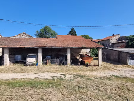 ancien corps de ferme à rénover entièrement - sur les hauteurs d'ozon