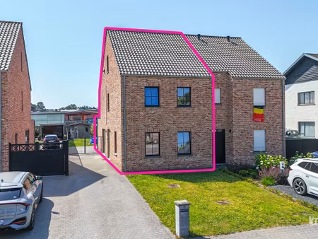 recente instapklare ben-woning met 4 slpks en mooie tuin!