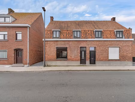 te renoveren halfopen woning met veel potentieel