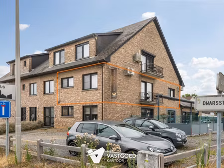 recent gerenoveerd appartement (95m²) met 2 slaapkamers te as