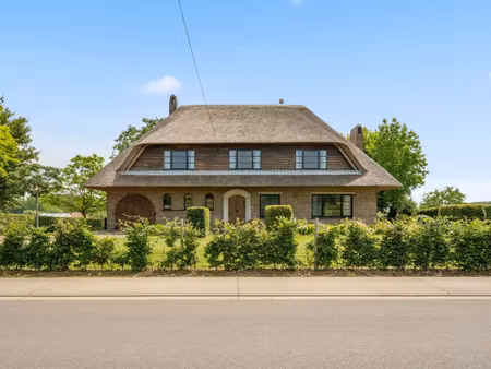 uitzonderlijke klassevolle villa met 4 slpks en prachtige tuin