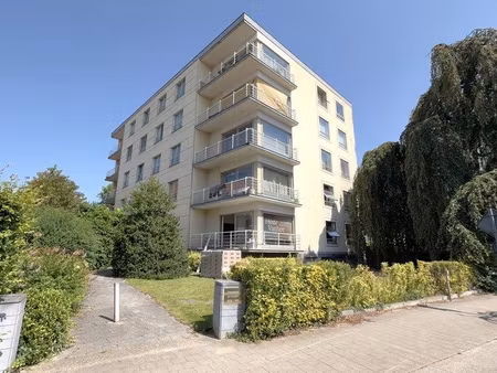 charmant instapklaar kantoor te huur aan de sterre in gent