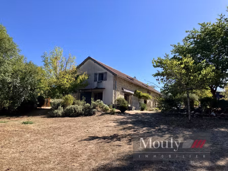 maison de caractère de 230 m2 habitables sur 4 600 m2 de ter