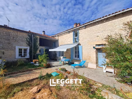 maison 7 pièce(s)  romazières