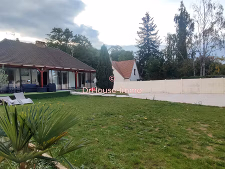 pavillon 8 pièces 177 m² avec grand terrain 800m²
