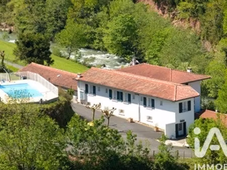 maison à estérençuby (64220)