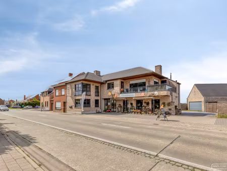 commercieel te koop in waregem met 3 slaapkamers