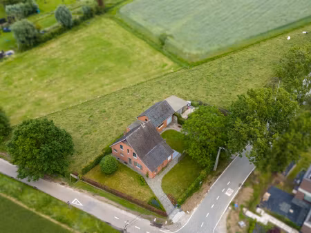 huis te koop in zwijndrecht met 3 slaapkamers