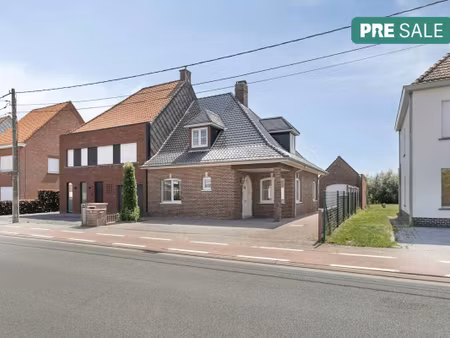 huis te koop in roeselare met 3 slaapkamers
