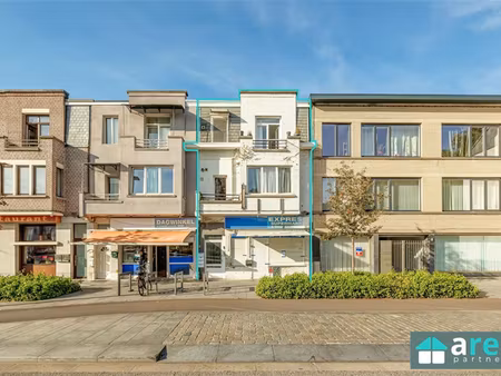 commercieel te koop in hoboken met 3 slaapkamers