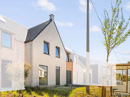 huis te koop in zwevezele met 4 slaapkamers