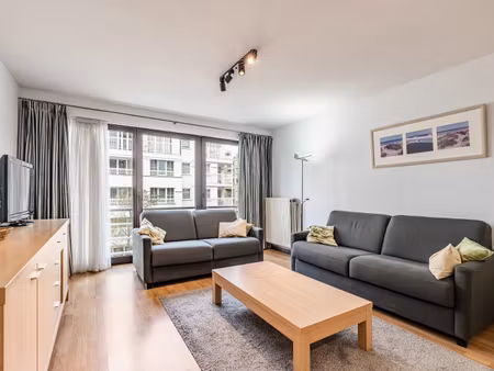 appartement te koop in knokke-heist met 2 slaapkamers