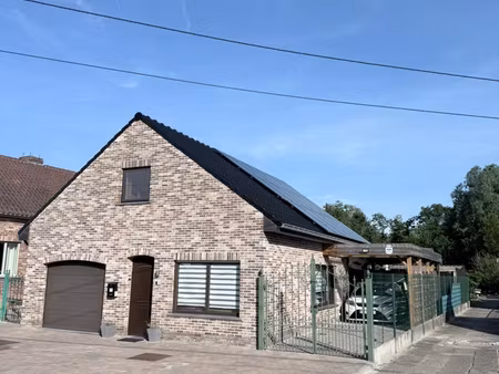 huis te koop in begijnendijk met 3 slaapkamers