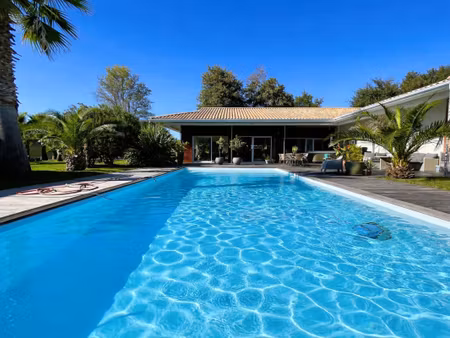superbe villa cestas 5 pièce(s) 252 m2 + garages + piscine