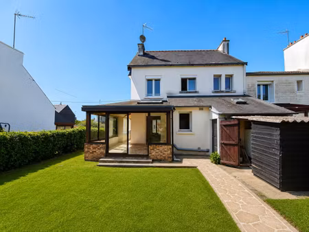 maison de 82 m2 avec véranda chauffée de 17 m2 - jardin - garage aménageable - impasse tre