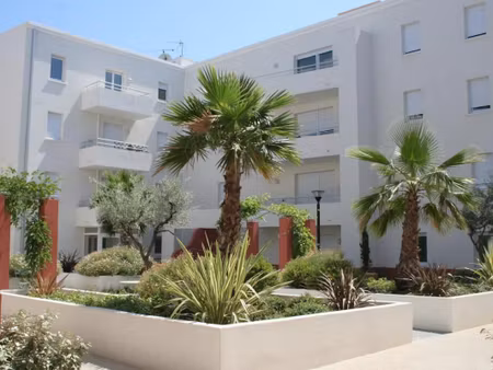 t4 dans la residence le patio d'or