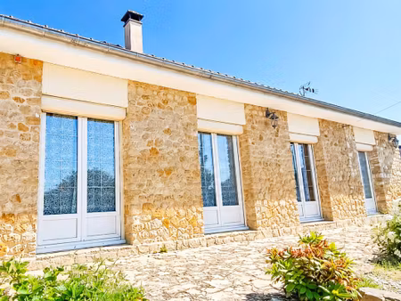 maison de plain pied lumineuse et peu énergivore de 5 pièces de plus de 70 m2 sur une parc
