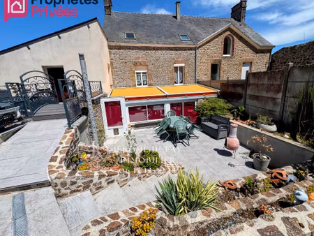 maison de bourg rénovée de 130 m² avec jardin  véranda et deux garages ? aucun travaux à p