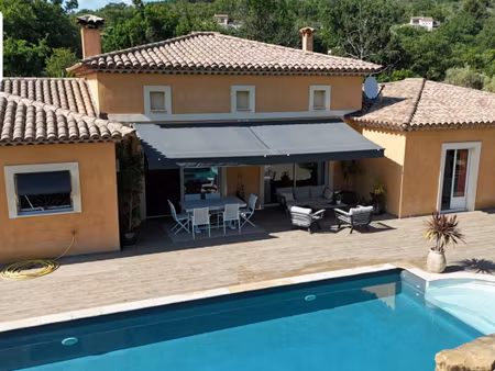villa plain pied 7 pieces 203 m2 piscine et terrain paysager de 2500 m2