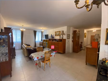 appartement sens 4 pièce(s) 129.88 m2