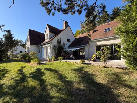 villa montgobert 7 pièce(s) 200 m2