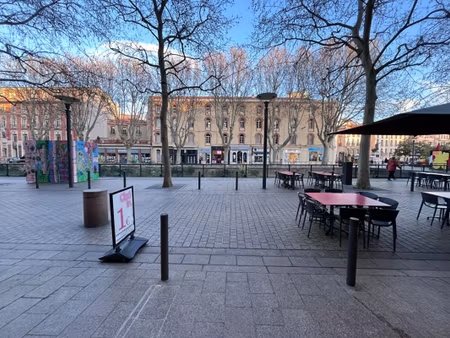 magnifique appartement de type studio/t1 de 52.10 m2 carrez secteur quai vauban secteur tr
