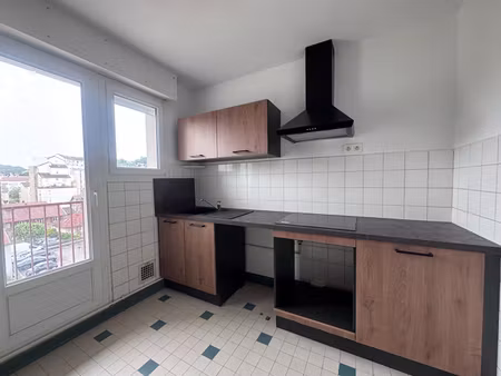 location appartement 4 pièces 85m²