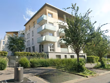 location appartement 3 pièces 73m²