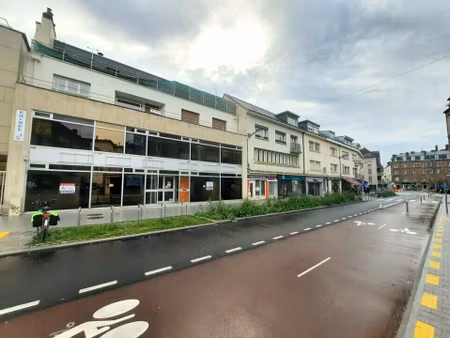 location local professionnel 153m² rouen 76100
