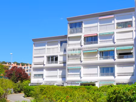 location appartement 2 pièces 33m² sete 34200