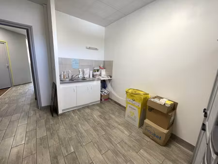 location local professionnel 10m²
