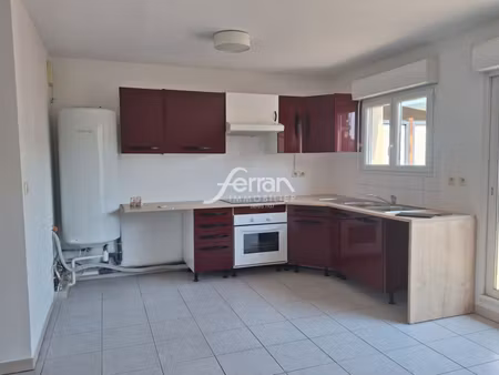 location appartement 3 pièces 70m² draguignan 83300