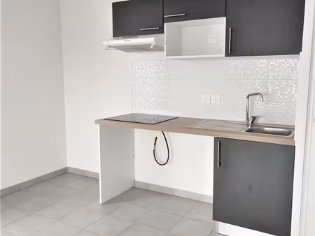 location appartement 3 pièces 63m² frouzins 31270