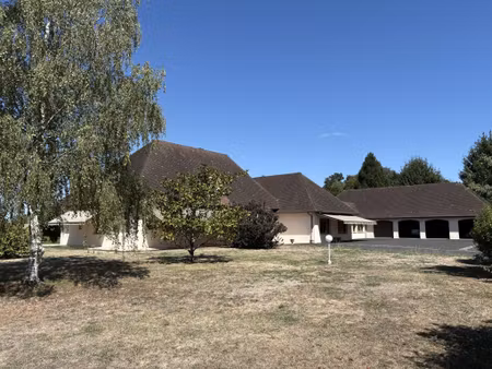 achat maison 9 pièces 352m² arnac pompadour 19230