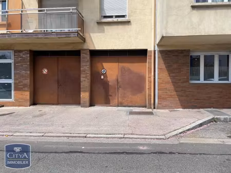 location parking st etienne 42000