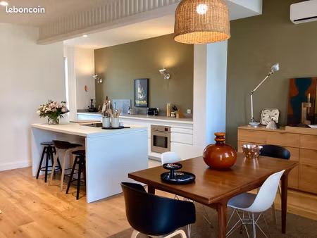 maison de ville entièrement rénovée avec vue panoramique sur la cité de carcassonne