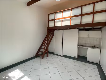 studio 1 pièce 24 m²