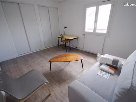 appartement 1 pièce 33 m²