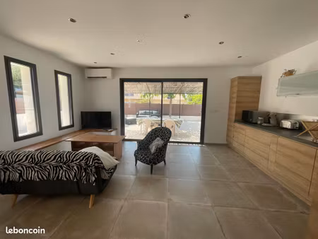 t2 meublé 50 m² avec jardin privatif de 120 m² et parking – la cadière st cyr